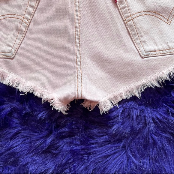 New! Rare Re/Done & Levi’s 70s Vintage High Rise Frayed Hem Shorts - Picture 5 of 7